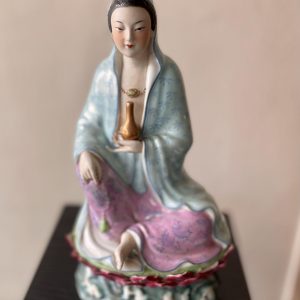 Porcelain Guan Yin Figurine (Liu Shao Qi period) - Carousell