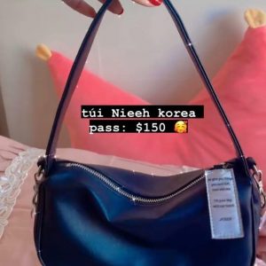 Nieeh bag Korea (Carousell SG)